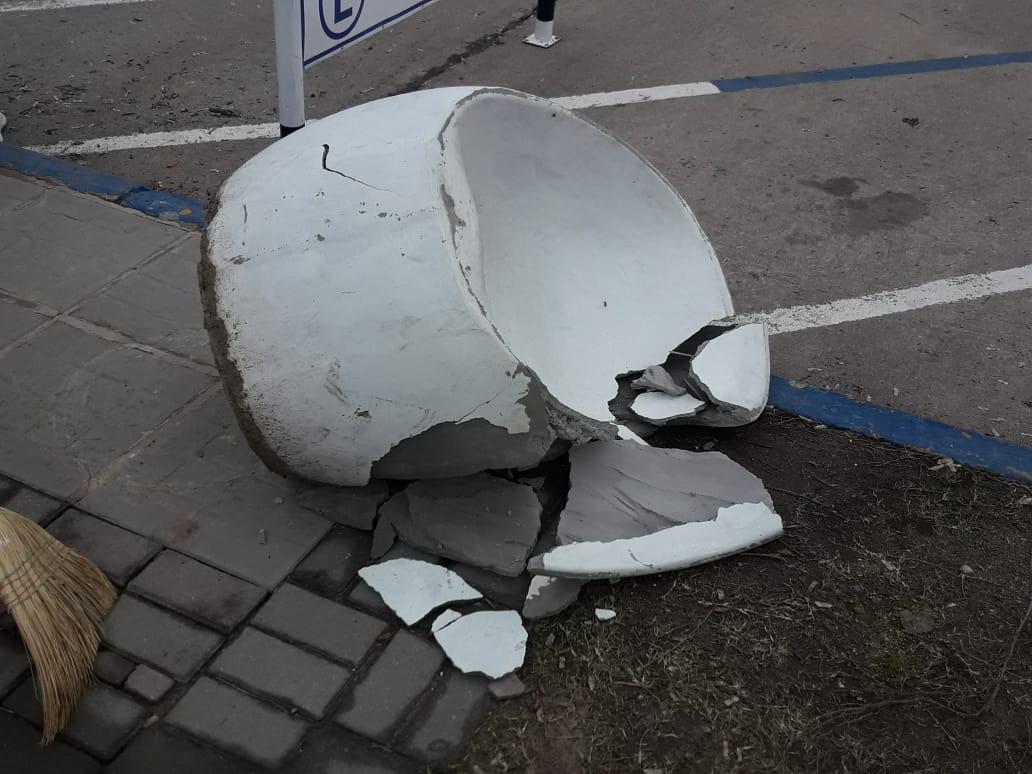 ba375643-7f2a-4da6-9ef3-a8ae4738595d