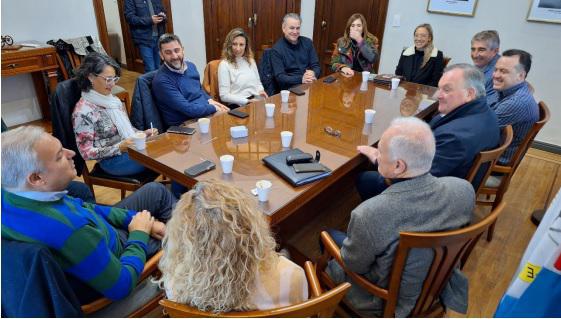 multimedia.miniatura.8cbca2d8c93a933e.U2luIHTDrXR1bG9fbWluaWF0dXJhLmpwZw==