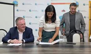 romina lopez firma