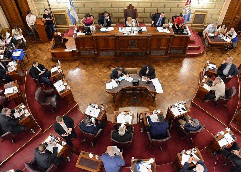 23028-senadores7