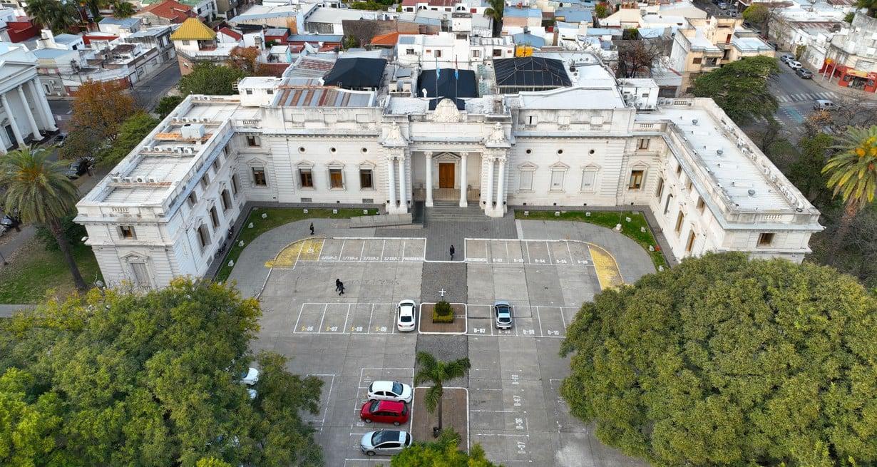 zeO-nAFuk_1300x655__2