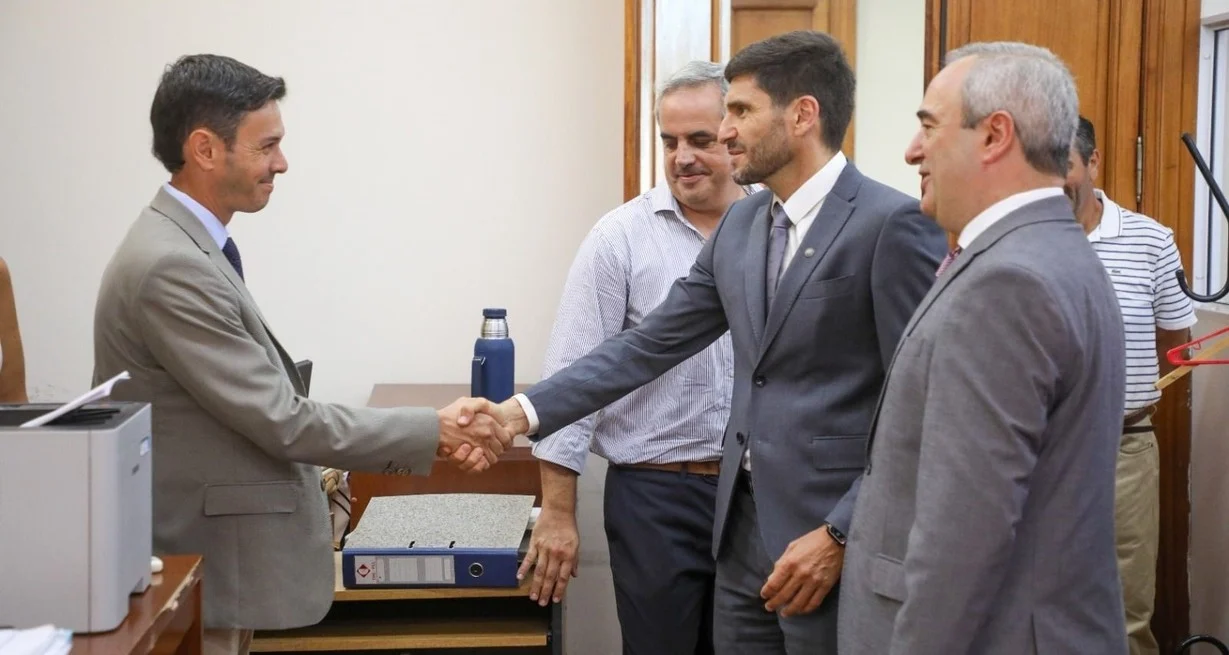 pUYl8evta_1300x655__2