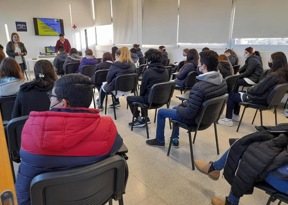 charla alumnos-hospi