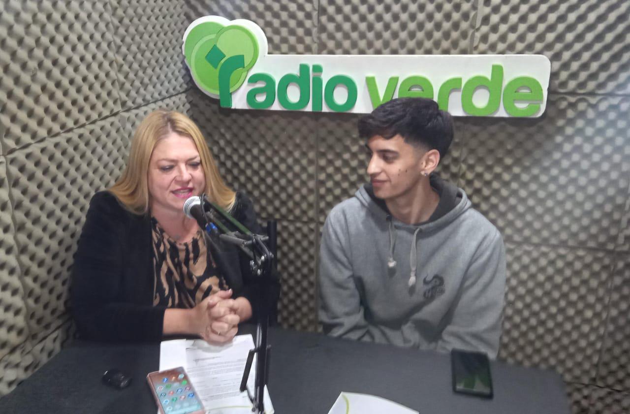 8e706fe0-57ff-445f-9fff-c1527632ea99