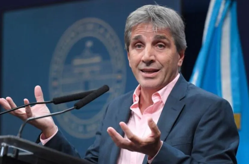 luis-caputo-1816834-828x548