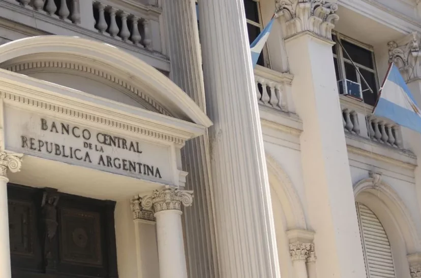 Milei-Banco-Central-Boletin-Oficial-828x548