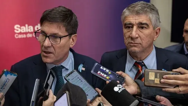 multimedia.normal.b69194cc67c6cde2.bG9zLW1pbmlzdHJvcy1lZHVjYWNpb24tam9zZS1nb2lfbm9ybWFsLndlYnA=