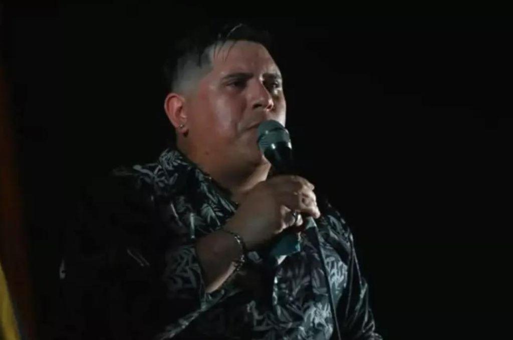 CANTANTE-LIRIOS