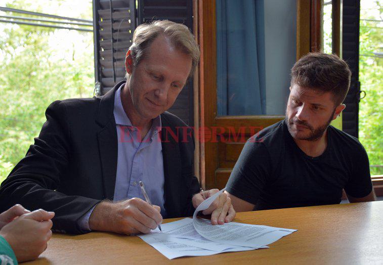 11892-toselligonzalo-firma