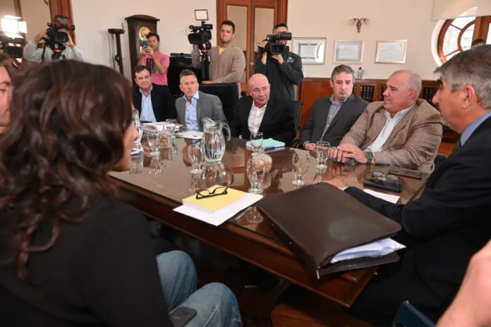 Paritaria-3-10-24a-696x464-1