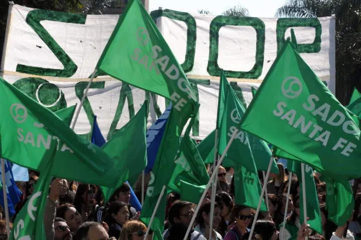 27316-sadop-protesta