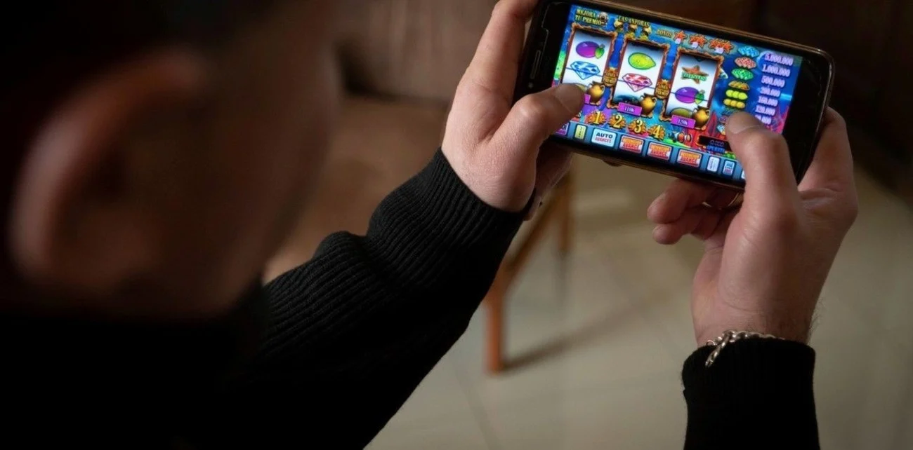 uKwaf4joK_1300x655__2