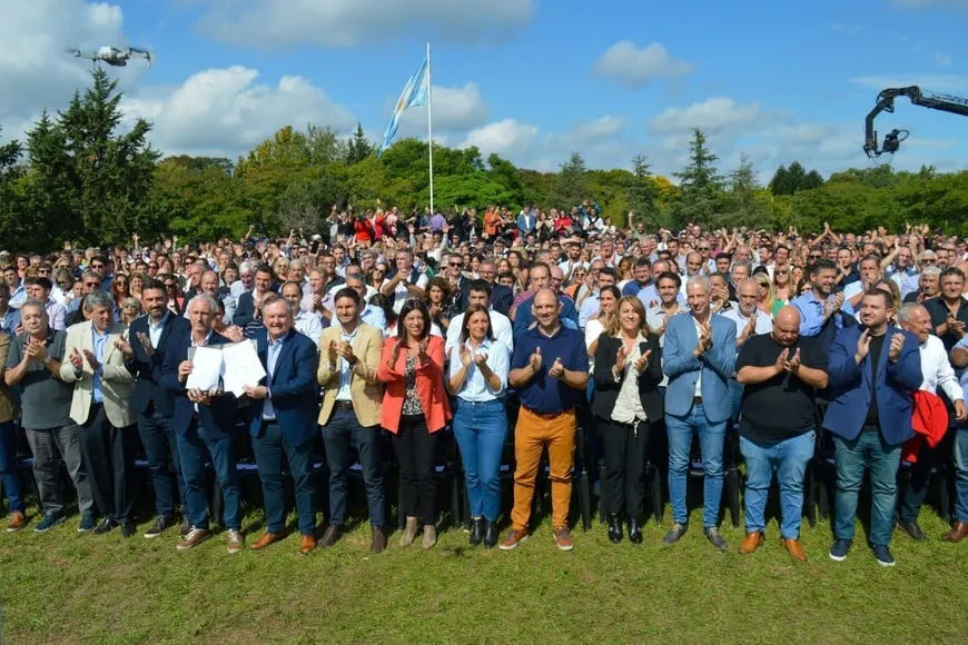 multimedia.normal.8e9f98ab64901c48.WjEzWXpVT1ZsXzg3MHg1ODBfXzFfbm9ybWFsLndlYnA=