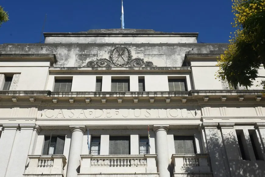 H9IaW3Ifn_870x580__1