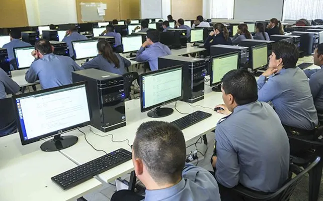 2025-08-06-examen-ascensos-policiales