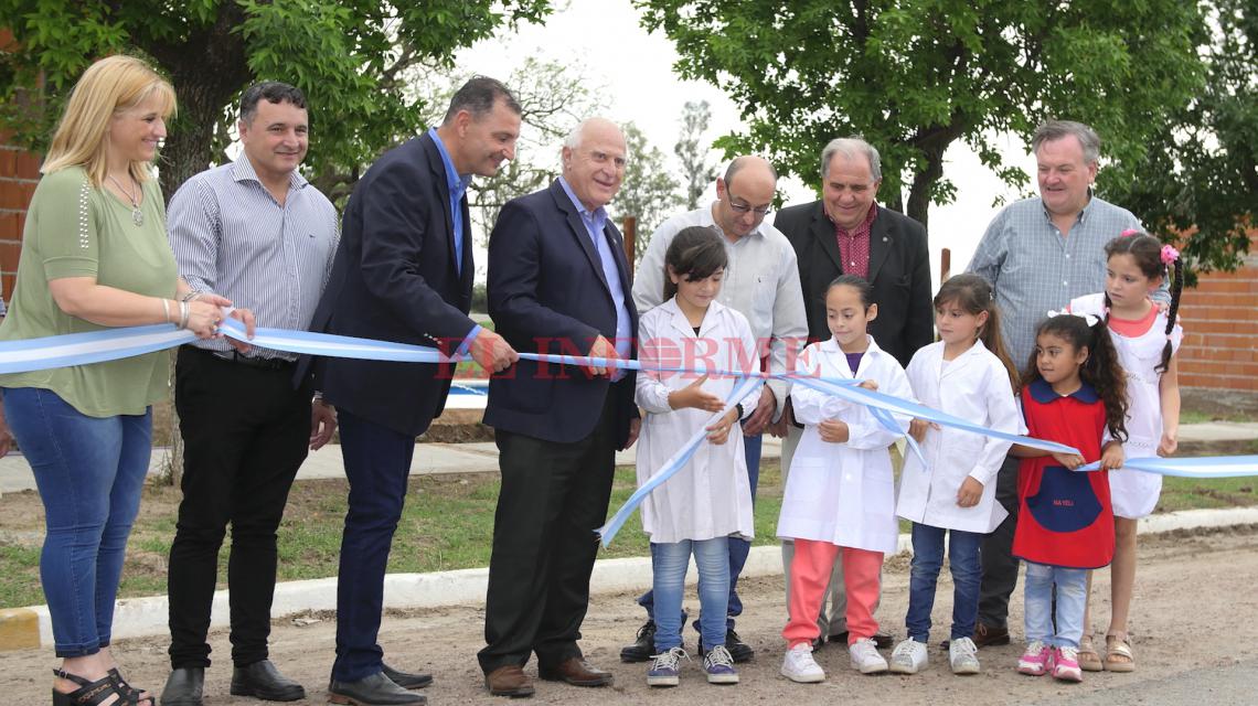 visita-gdor-Monigotes-pileta.PRINCIPALjpeg