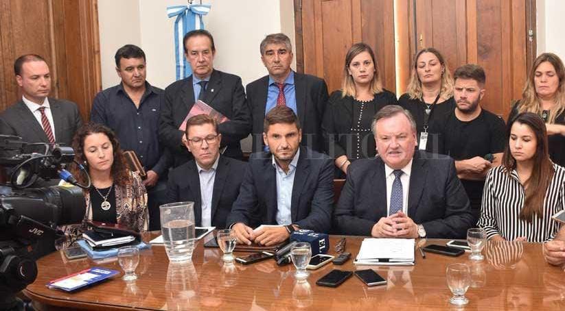 senadores-ucr-1