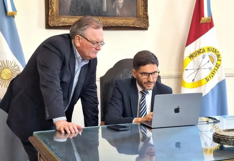 26035-michlig-pullaro10