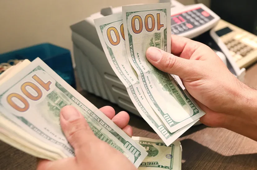 Dolar-blue-bajo-828x548