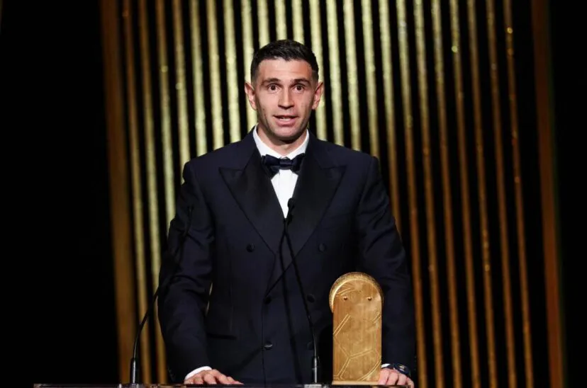 Dibu-Martinez-balon-de-oro-premio-828x548