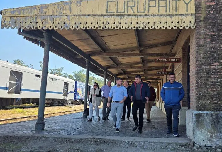 tren en curupaity