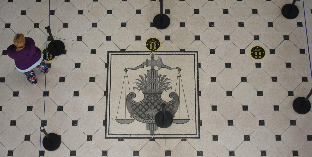 xRbGknA5A_1300x655__1