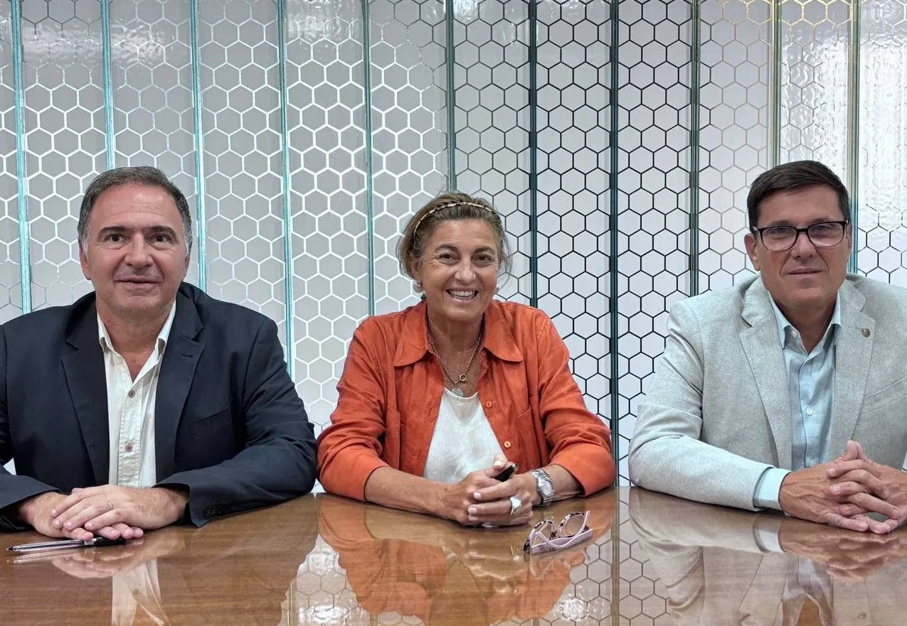 multimedia.normal.9c86bfa4b7b4c118.bm9ybWFsLndlYnA=