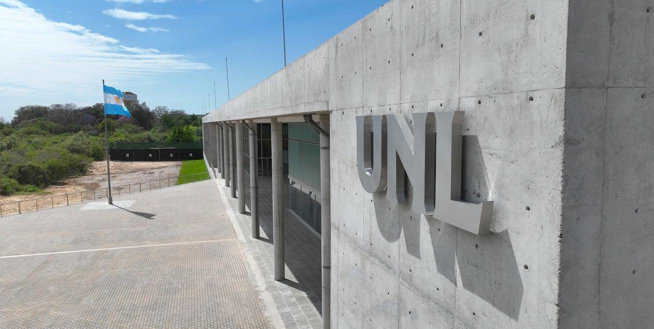 F-NCMhZBC_1300x655__1