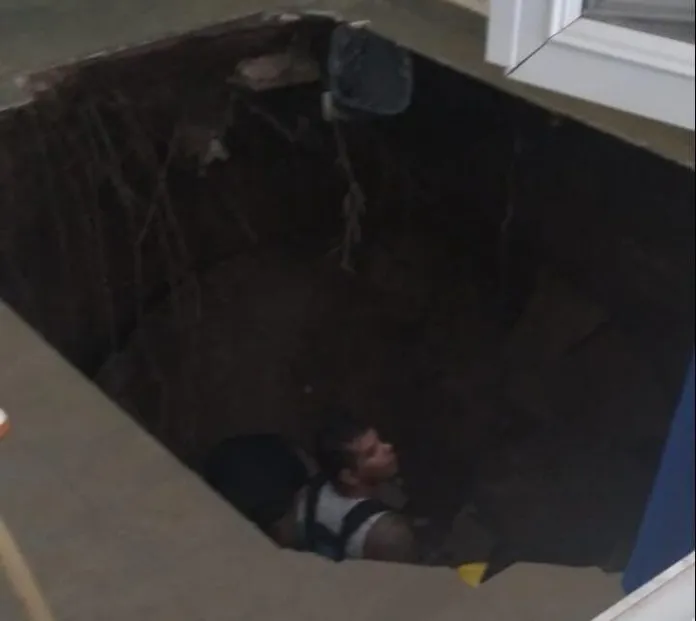 agujero-escuela-sunchales-e1740502854212