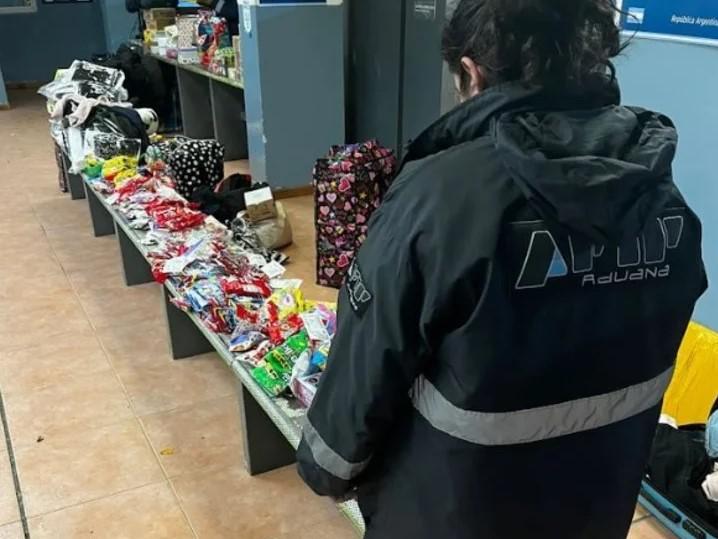 Un-millon-y-medio-de-pesos-en-caramelos-3