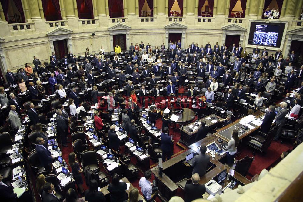 Aumento De 20.000 Pesos A Empleados Del Congreso Por La Inflación