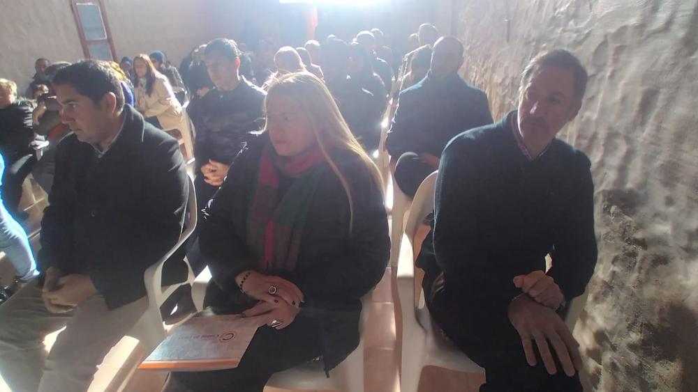 b5ae55b6-96df-476c-bf80-d735831aa432