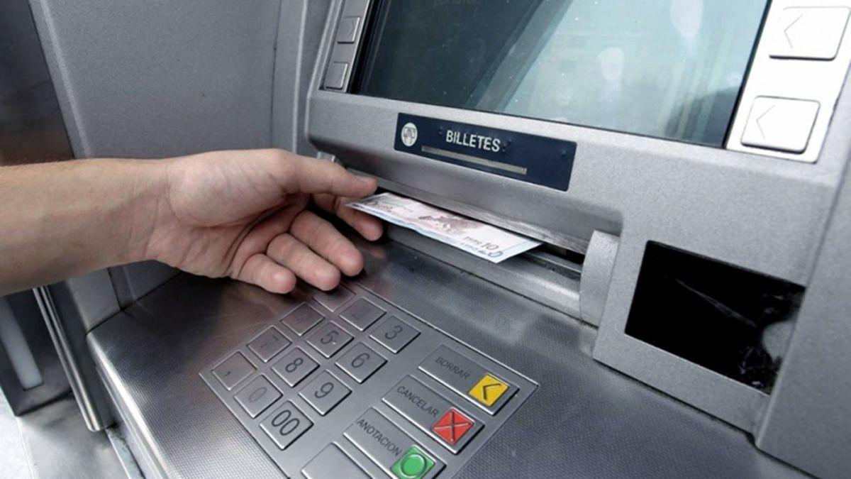 cajeros-efectivo-pesos-grandejpg