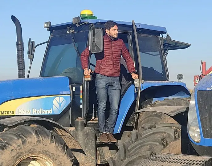 25811-pullaro-tractor