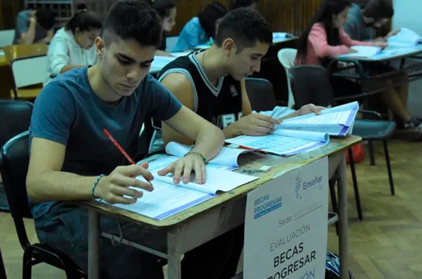 Becas-Progresar-828x548