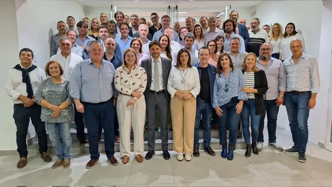 reunion-de-Unidos-por-Cambiar-Santa-Fe