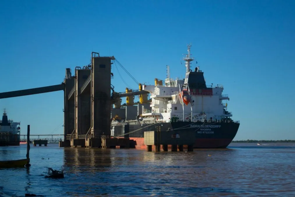 puerto-rosario-barco-riojpg