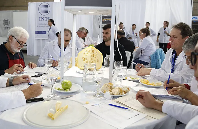 26535-todolactea-quesos