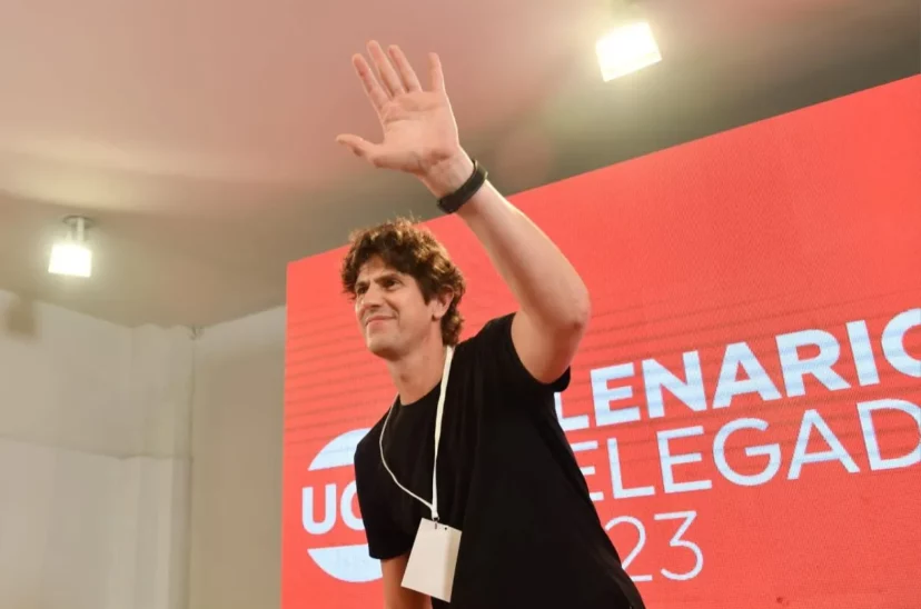 martin-lousteau-828x548