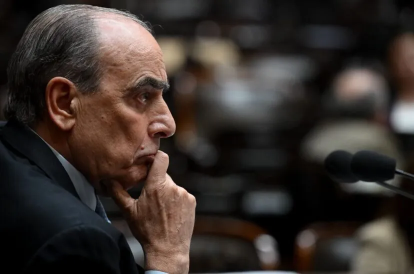 Francos-gabinete-828x548