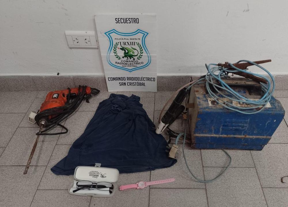 multimedia.normal.9945ae36984386f5.cG9saTFfbm9ybWFsLmpwZw==