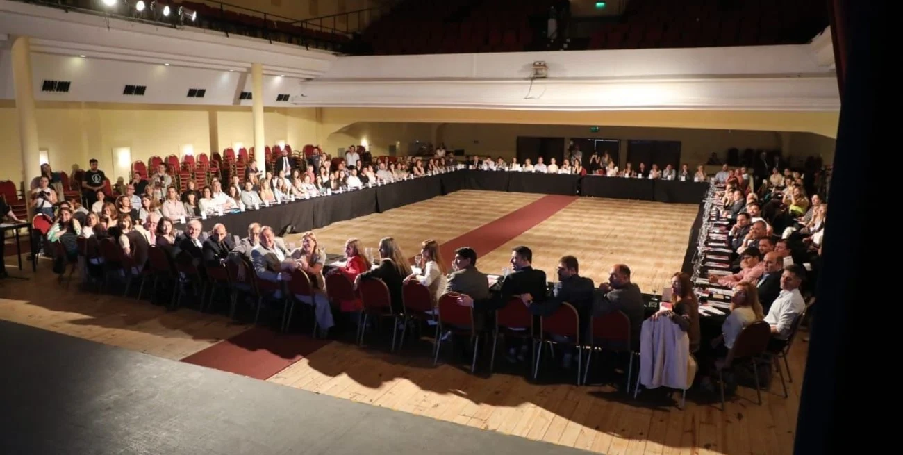 1uxFPXvCn_1300x655__1