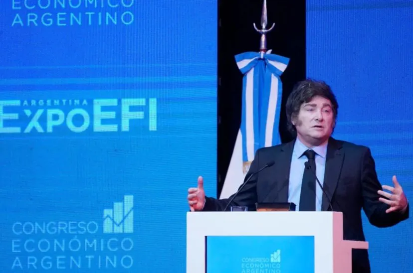 Milei-expo-efi-828x548