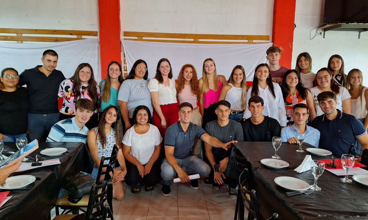 multimedia.normal.ae9c2b7edcb93bac.anV2ZW50dWQtcmFkaWNhbC0xX25vcm1hbC53ZWJw