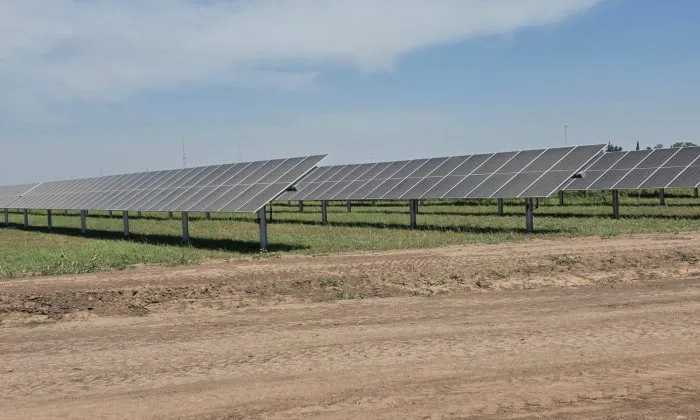 28030-parquefotovoltaico1