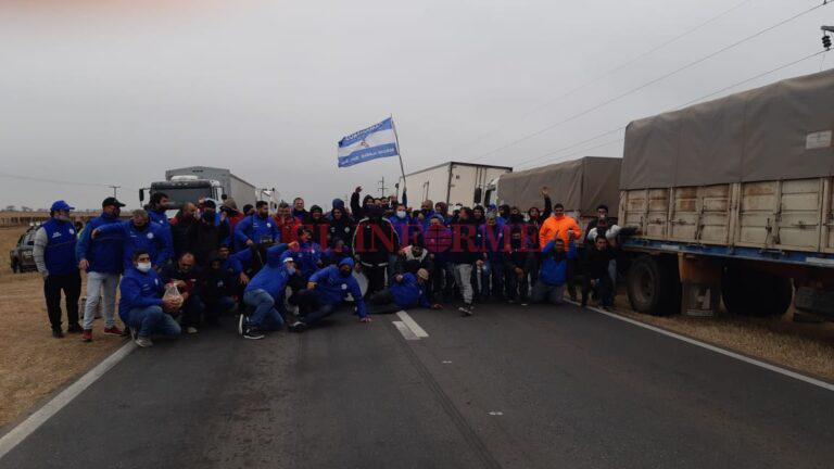 camioneros-bloquearon-el-limite-santiago-santa-fe