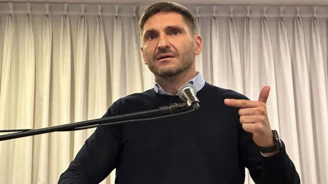 multimedia.normal.90da56c26f8a90cf.bWF4aW1pbGlhbm8tcHVsbGFyb2pwZ19ub3JtYWwud2VicA==